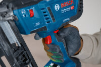 Bosch Akku-Holznagler GNH 18V-64-2 M Professional